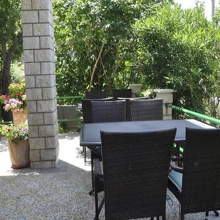 Profaca - Two Bedroom With Terrace דירה *