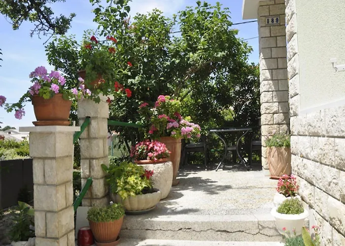Profaca - Two Bedroom With Terrace Rab Town