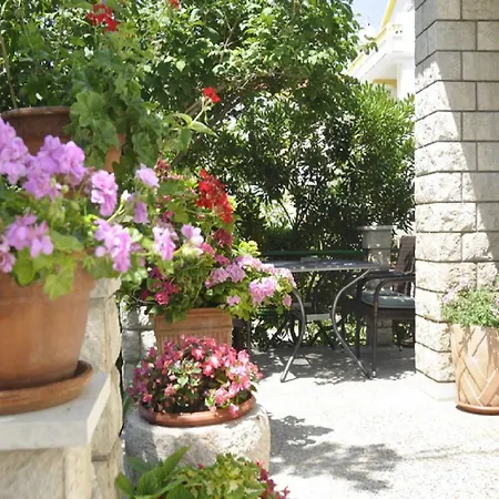 Apartament Profaca - Two Bedroom With Terrace