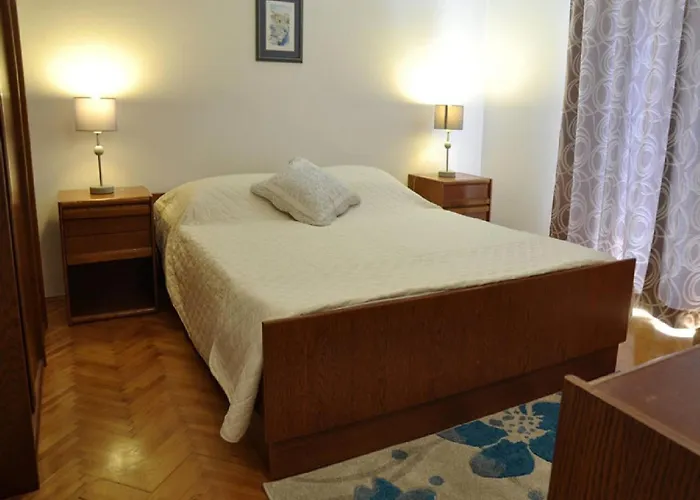 Profaca - Two Bedroom With Terrace Daire Rab Town